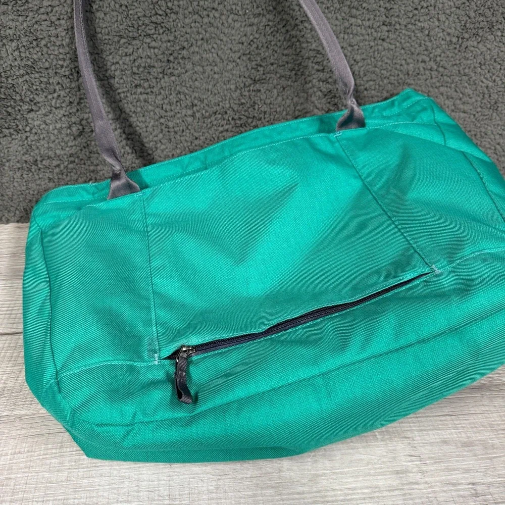 Patagonia Transport Tote 20L Green Laptop Bag Travel Briefcase Padded 49460‎